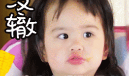 还记得包贝尔的女儿饺子吗？现在爱上了拍抖音？