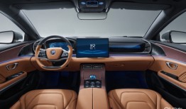 比亚迪汉DM-i冠军版新增的纯电续航200km版本比亚迪汉DM-