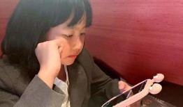还记得包贝尔的女儿饺子吗？她现在长这样啦